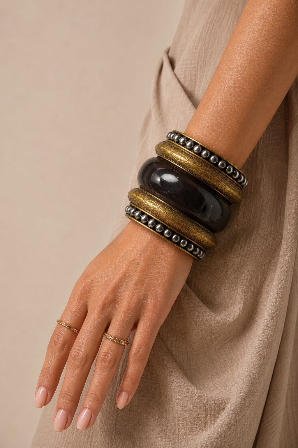 Black Chunky Stack Bangles